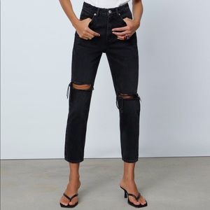 NWT Zara Ripped Mom Fit Jean Black